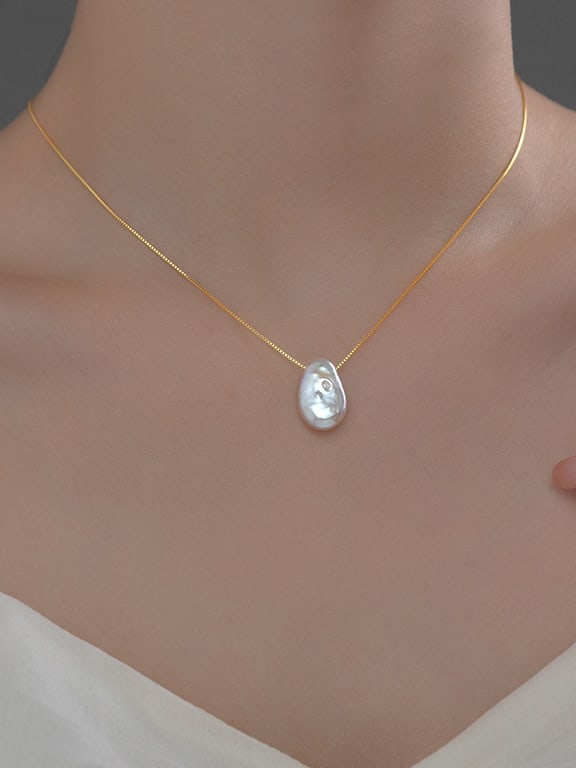 Le perle necklace